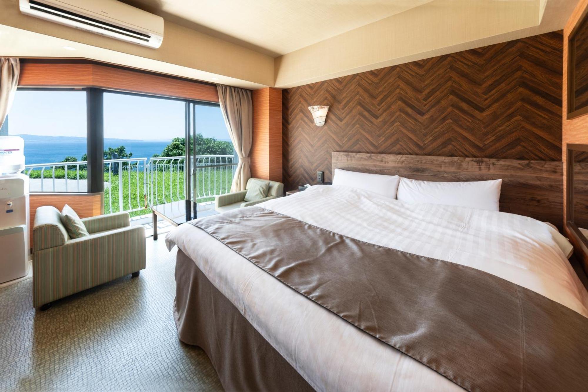 Nagasaki Chapel Coconuts Hotel ＆Resort Isahaya Exterior photo